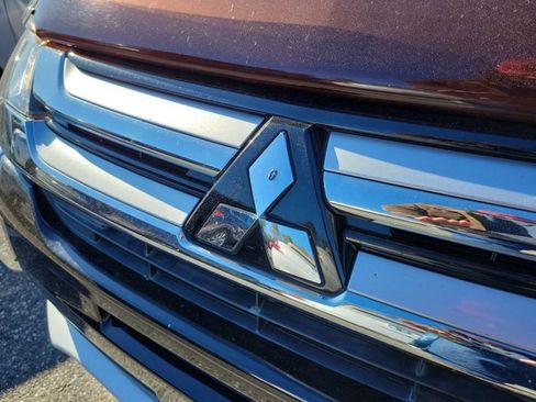 Used 2018 Mitsubishi Outlander SE image 11