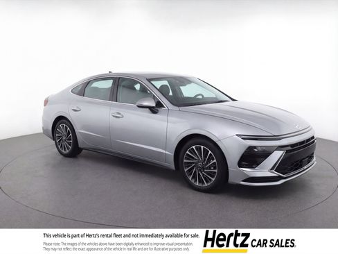 Used 2025 Hyundai Sonata SEL FWD image 1