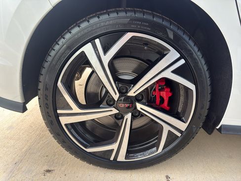 New 2026 Volkswagen GTI SE image 20