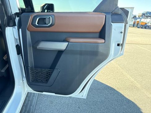 Used 2023 Ford Bronco Outer Banks AWD/4WD image 16