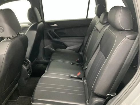 Used 2024 Volkswagen Tiguan SE R-Line image 11