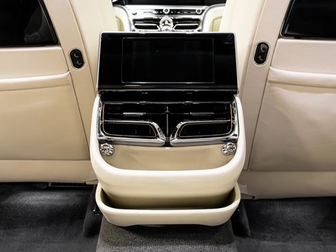 Used 2021 Bentley Flying Spur W12 image 31