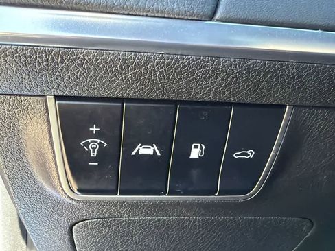 Used 2022 Kia Stinger GT2 image 33