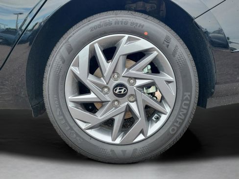 New 2025 Hyundai Elantra Blue image 32