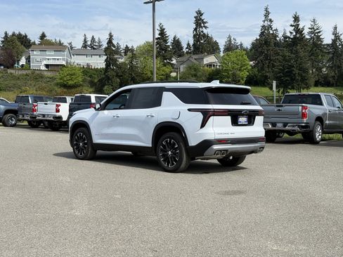 New 2026 Chevrolet Traverse LT w/ Sun and Wheel Package AWD/4WD image 44