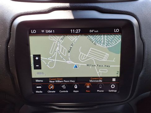 Certified 2022 Jeep Renegade Altitude w/ Sun/Sound Group AWD/4WD image 15