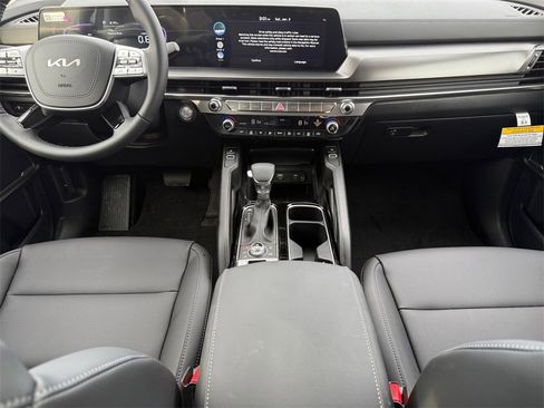 New 2025 Kia Telluride S image 10