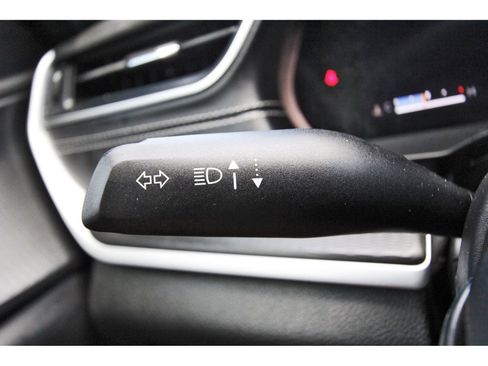 Used 2024 Jeep Grand Cherokee L Laredo image 22