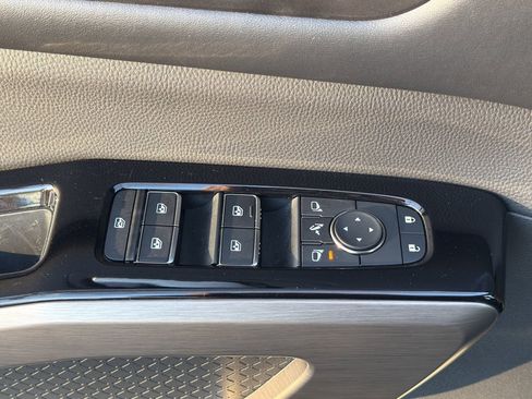 Certified 2024 Nissan Pathfinder Platinum w/ Cargo Package image 18