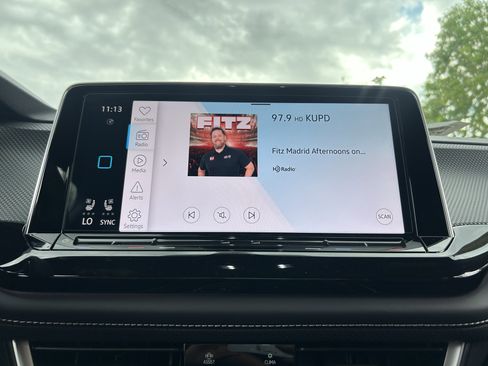 New 2025 Volkswagen Atlas Cross Sport SEL Premium R-Line image 19