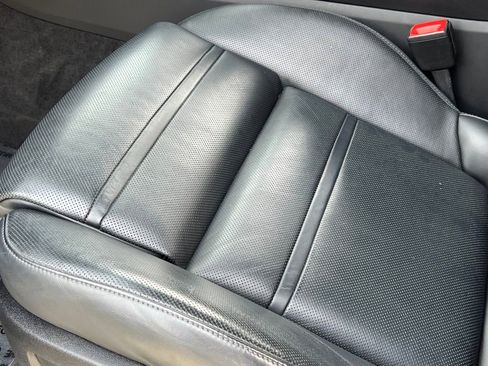 Used 2021 Porsche Cayenne Turbo image 38