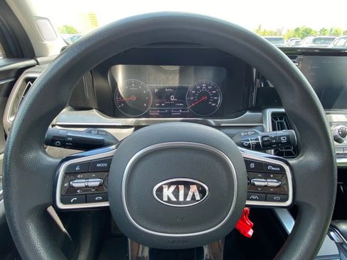 Used 2021 Kia Sorento LX image 14