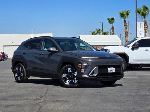 Used 2024 Hyundai Kona SEL FWD image 1