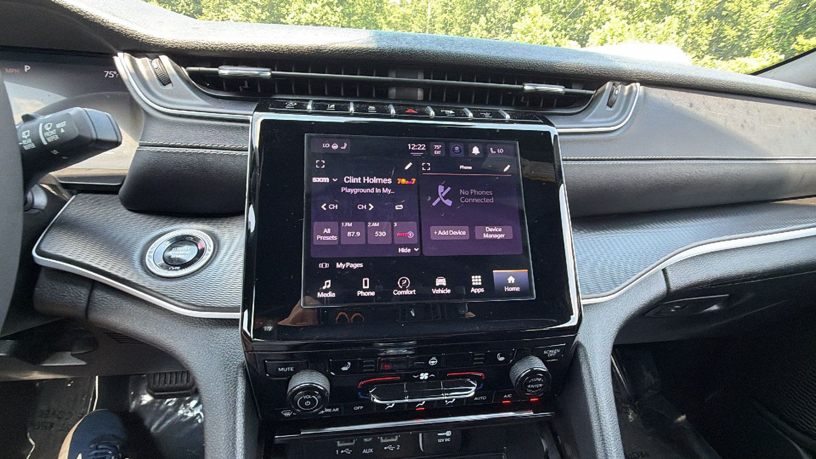 Certified 2025 Jeep Grand Cherokee Altitude AWD/4WD image 33