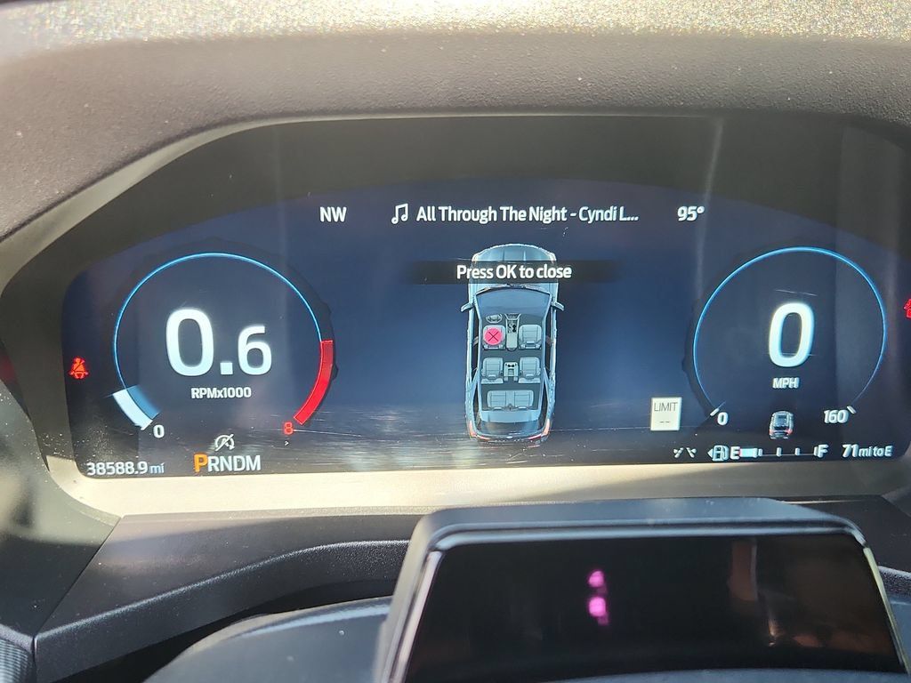 Used 2025 Ford Explorer ST AWD/4WD image 21