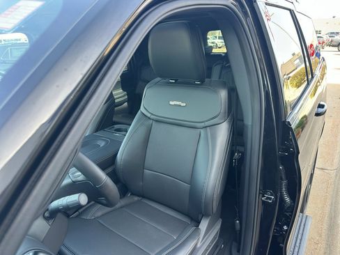 New 2026 Ford Expedition Platinum image 25