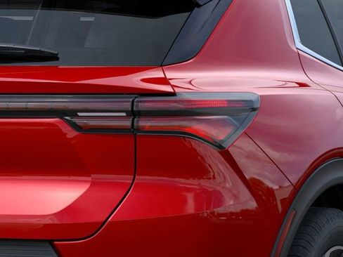 New 2026 Chevrolet Equinox EV LT image 11