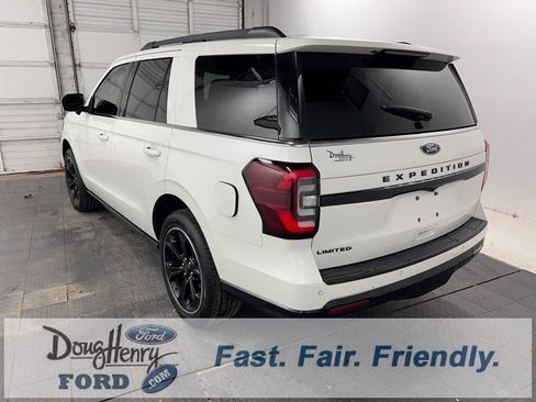 Used 2023 Ford Expedition Limited image 5