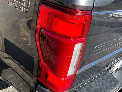 Used 2020 Ford F250 Lariat w/ Lariat Ultimate Package image 27