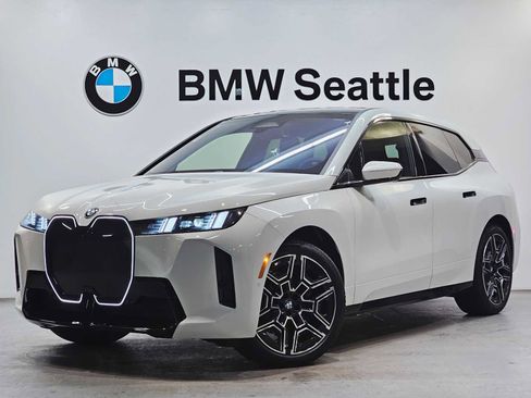 New 2026 BMW iX xDrive45 w/ M Sport Package image 1