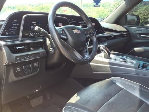 Used 2021 Cadillac Escalade Sport AWD/4WD image 11