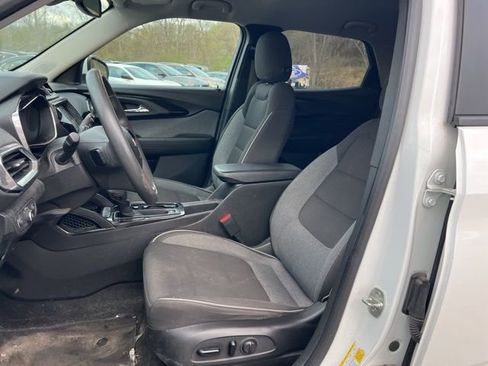 Used 2021 Chevrolet TrailBlazer LT w/ Convenience Package image 11