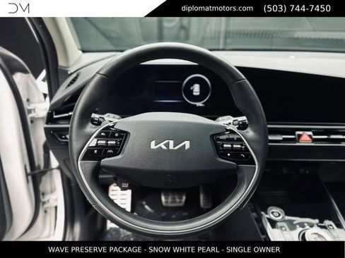 Used 2023 Kia Niro Wave w/ Wave Preserve Package FWD image 28
