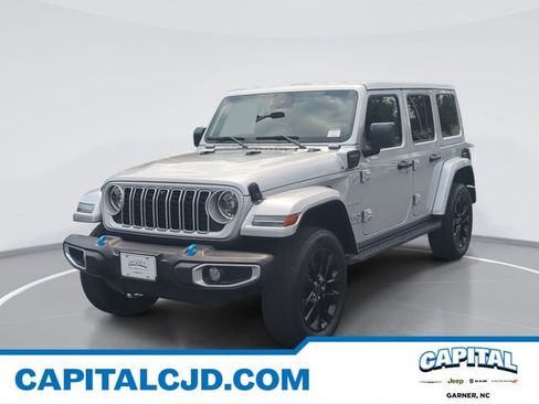 Used 2024 Jeep Wrangler Unlimited Sahara w/ Dual Top Group AWD/4WD image 1