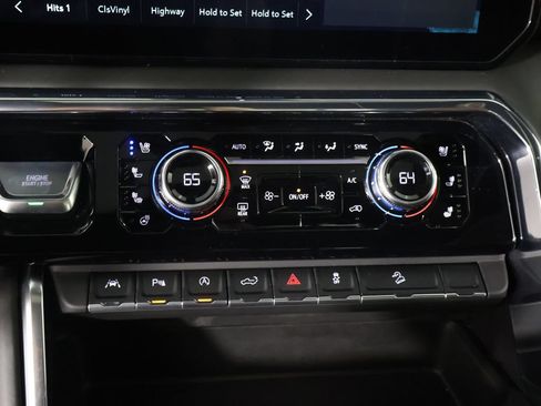 Used 2025 GMC Sierra 1500 Denali Ultimate AWD/4WD image 46