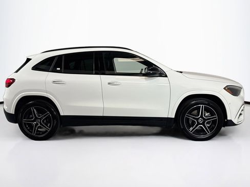 Certified 2025 Mercedes-Benz GLA 250 4MATIC image 4