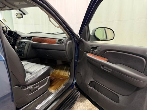 Used 2007 GMC Yukon SLT w/ SLT Preferred Equipment Group image 21