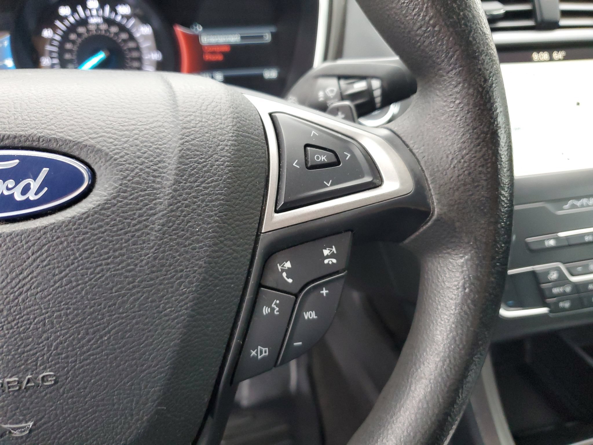 Used 2019 Ford Fusion SE FWD image 20