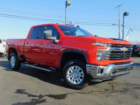 Used 2024 Chevrolet Silverado 2500 LT w/ Safety Package image 2