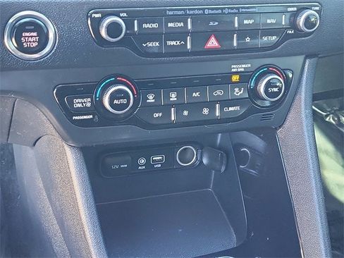 Used 2019 Kia Niro S Touring image 18