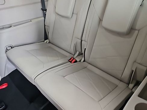 New 2026 Volkswagen Atlas SE FWD image 26