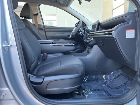 New 2026 Hyundai Tucson Blue SE image 32