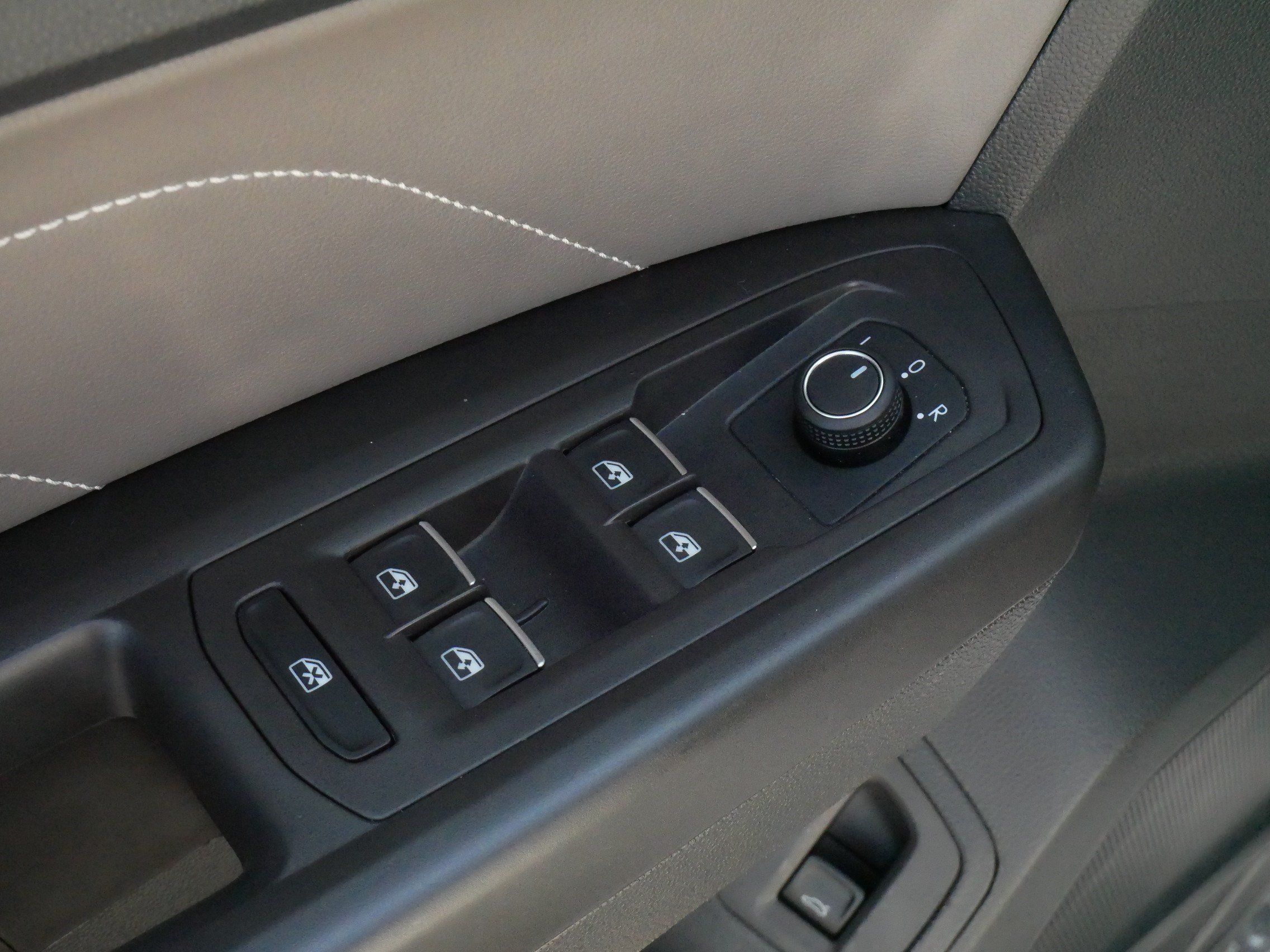 Certified 2023 Volkswagen Atlas SE AWD/4WD image 19