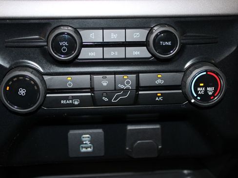 Used 2024 Ford F150 XL image 39