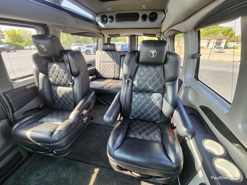 Used 2021 Chevrolet Express 2500 image 60