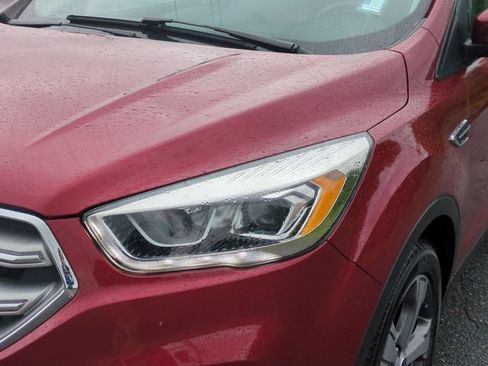 Used 2017 Ford Escape SE w/ SE Leather Comfort Package FWD image 9