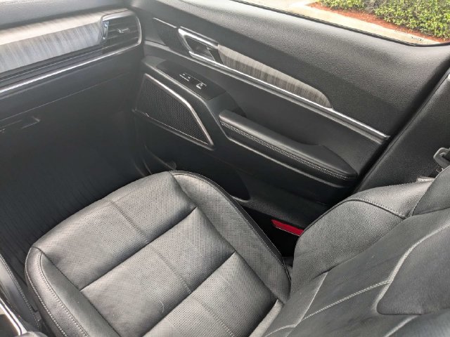 Used 2024 Kia Telluride EX w/ EX Captain's Chair Package AWD/4WD image 20