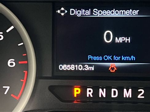 Used 2017 Ford F150 XLT w/ Equipment Group 302A Luxury image 4