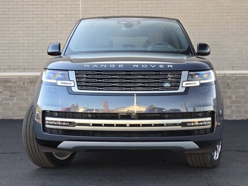 New 2025 Land Rover Range Rover SE image 29