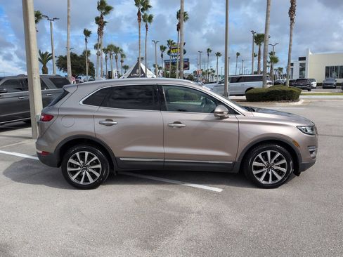 Certified 2019 Lincoln MKC Reserve w/ MKC Technology Package FWD image 3