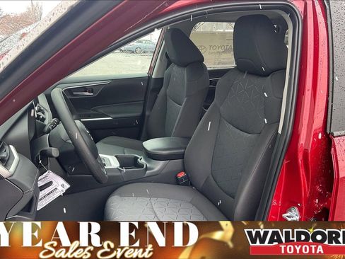 New 2025 Toyota RAV4 XLE image 11