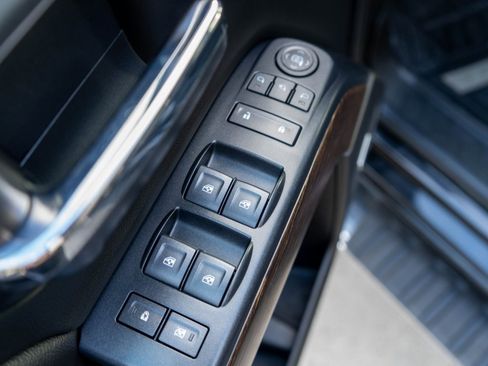 Used 2019 GMC Sierra 2500 Denali w/ Duramax Plus Package image 17