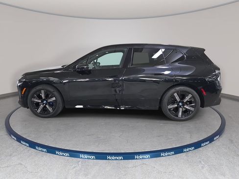 Used 2024 BMW iX xDrive50 w/ Premium Package AWD/4WD image 11