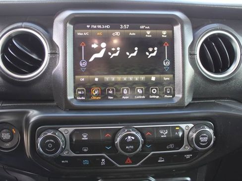 Used 2021 Jeep Wrangler Unlimited Sahara image 15