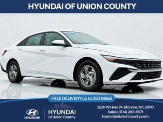 Certified 2025 Hyundai Elantra SE w/ Cargo Package video 1