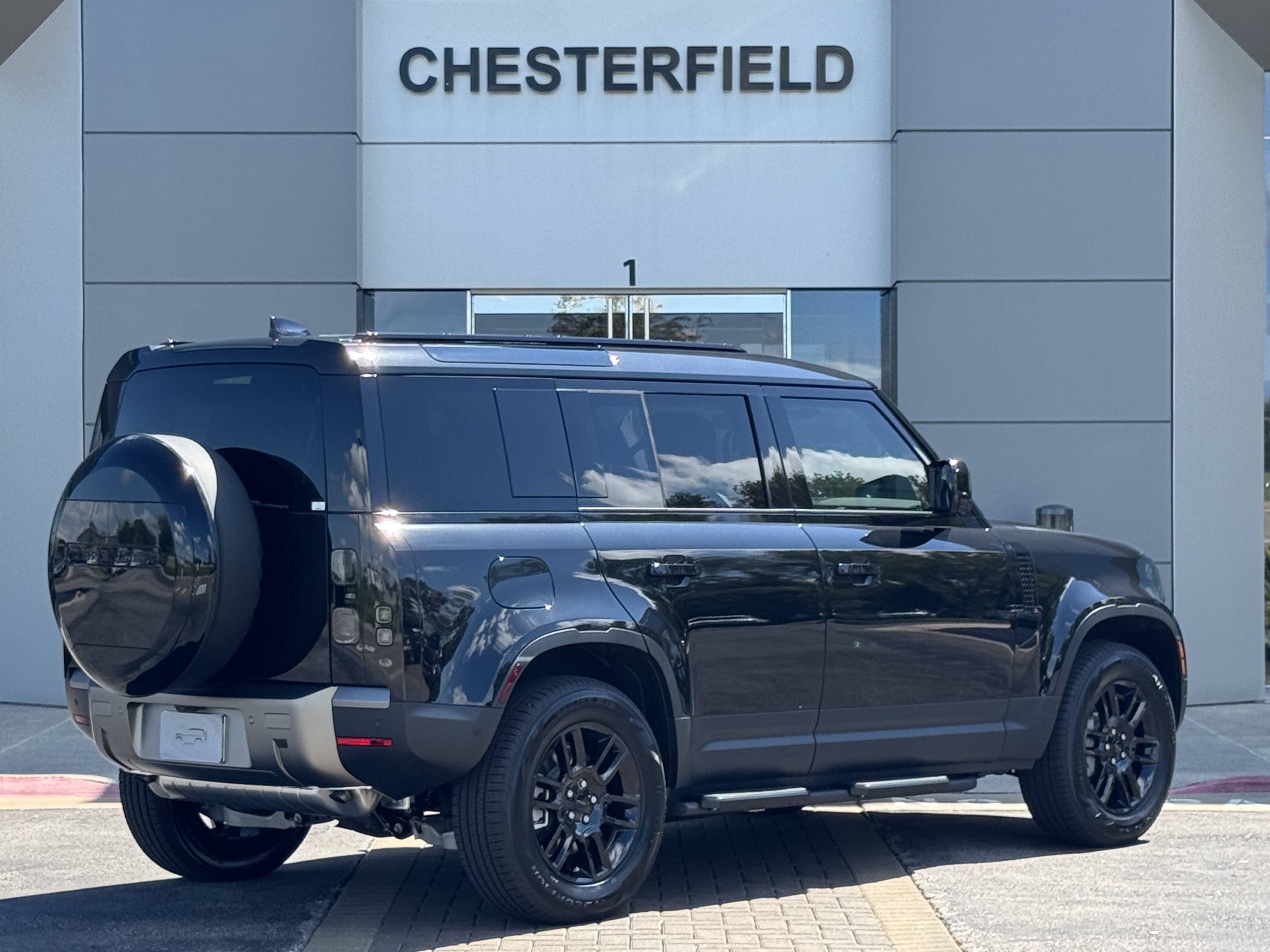 New 2026 Land Rover Defender 110 S AWD/4WD image 2